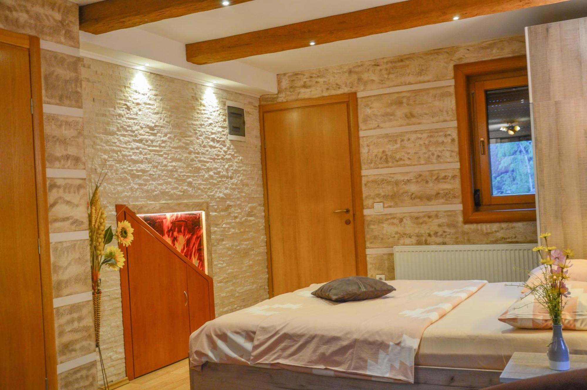 Apartments Josipovic ズラティボール 部屋 写真